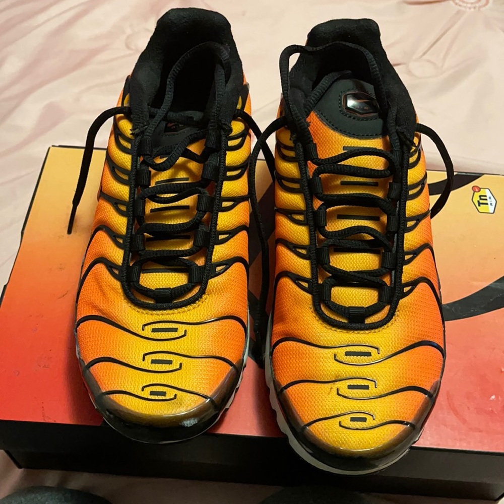 Nike shoes